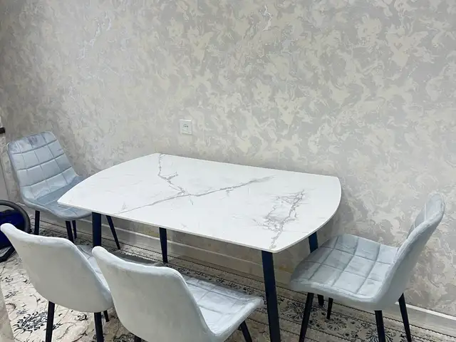 Столь и стулья, Душанбе