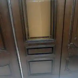 Дверь из шпона, Душанбе