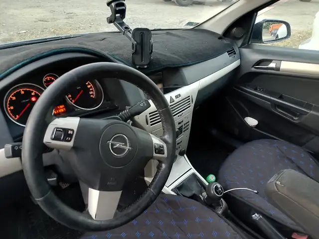 Opel Astra H