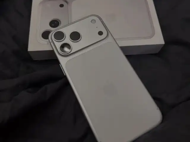 Apple iPhone 17 Pro Max, 512 gb, Silver, Хуҷанд