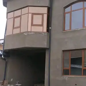 Oкна золотой, Душанбе