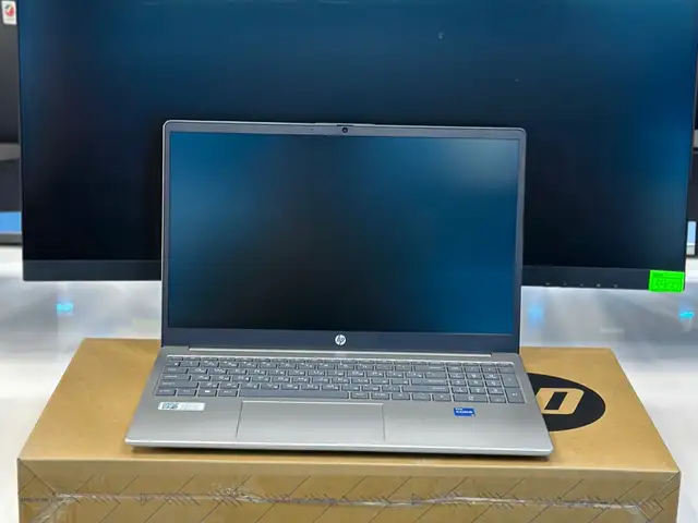 Ноутбук HP core i 5-13, Хуҷанд