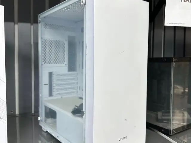 Корпус Vision Стеклянный, Душанбе