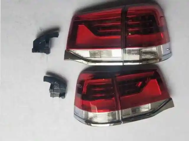 Задние стоп фонари от Toyota Land Cruiser FJ200, Душанбе