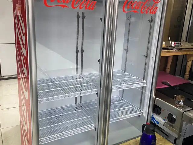 Витринный холодильник Coca cola, Душанбе