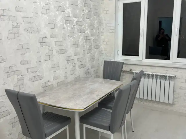 Стол со стульями, Душанбе