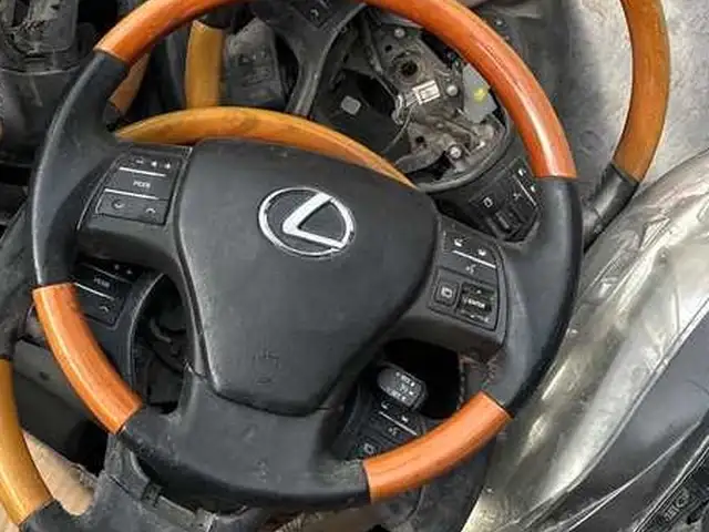 Руль на Lexus, Душанбе