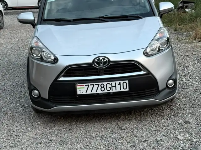 Toyota Sienta