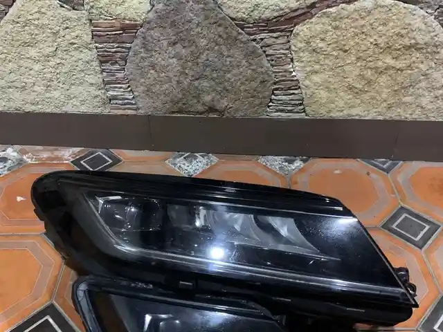 Фара передняя правая Skoda kodiaq, Душанбе