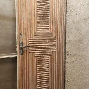 Дверь, Худжанд