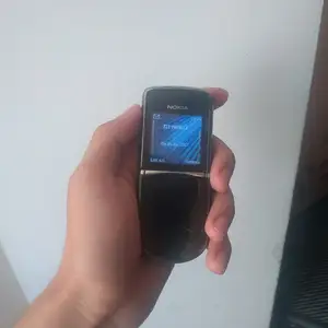 Nokia 8800, Хуҷанд