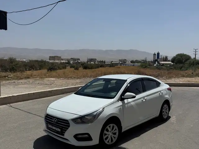 Hyundai Solaris
