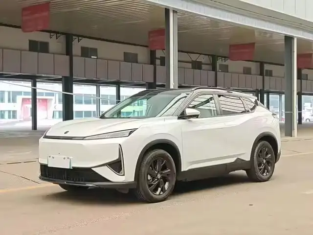 Dongfeng L7