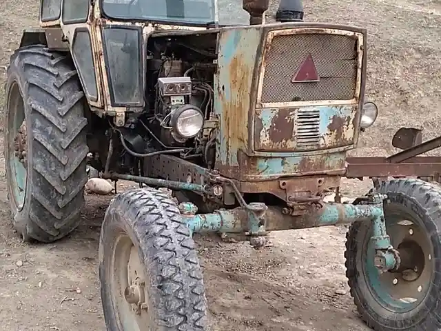 Трактор юмз, Душанбе
