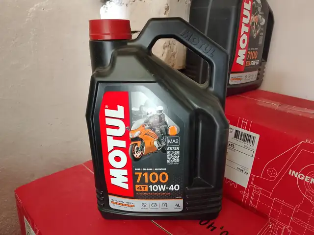 Масло мотоцикла, Душанбе