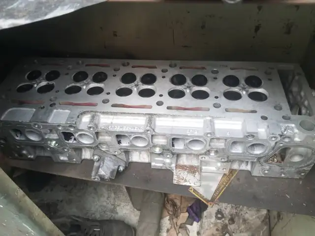 ГБЦ Головка Блока Mercedes Сиди 5 Таги, Бустон (Чкаловск)