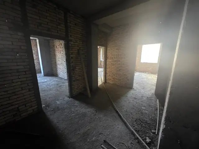 3-комн. квартира, 2 этаж, 121 м², Исмоили Сомони, Душанбе - 11