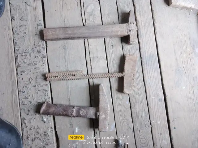 Молоток, Бустон (Чкаловск)