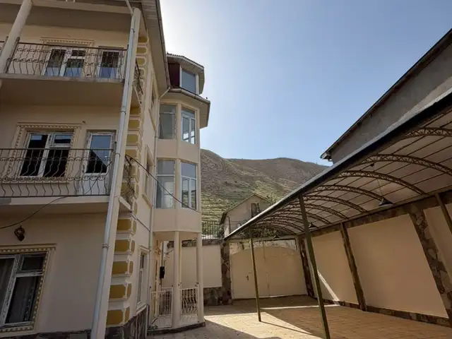 4-этажный, 7 комнатный дом, 700 м², Варзоб ГЭС, Душанбе