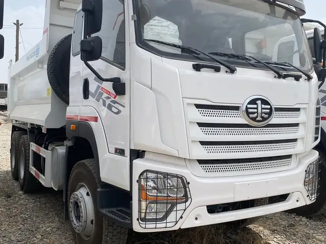 Самосвал FAW J6, Душанбе
