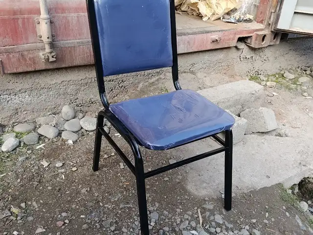 Стул, Душанбе