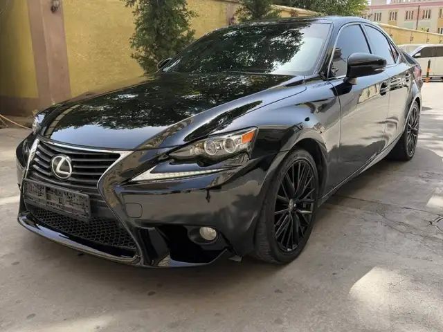 Lexus IS series