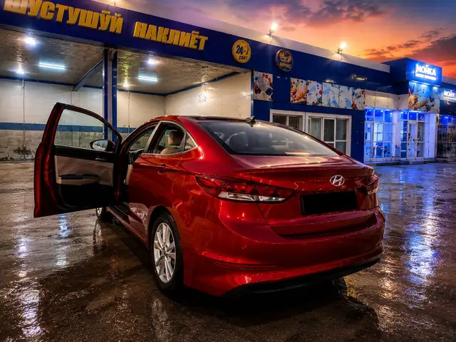 Hyundai Elantra