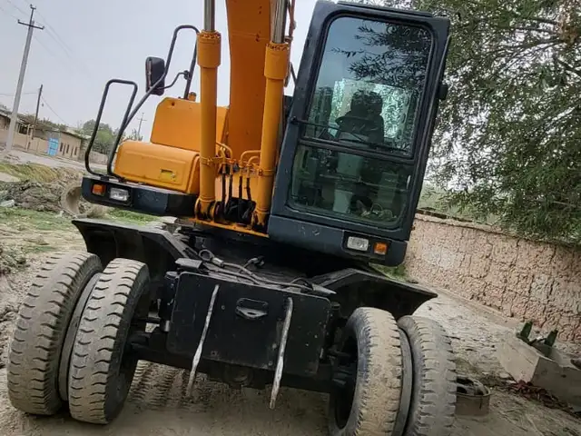 Экскаватор Hyundai 150, Фархор