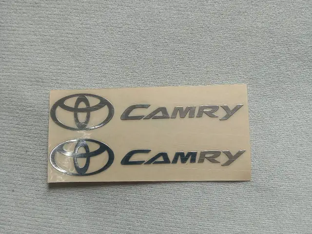 Надпись на Toyota, Худжанд