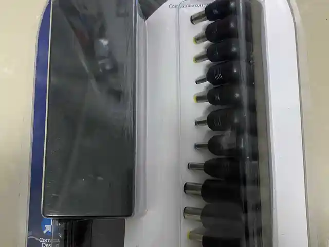 Универсальное зарядное устройство для ноутбука, Душанбе