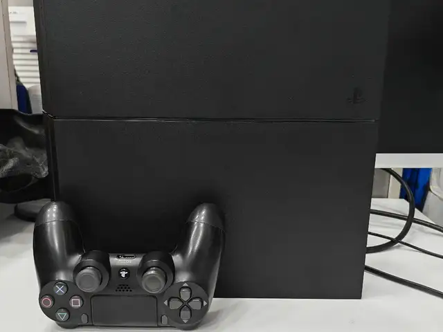 Игровая приставка Sony Playstation 4 Fat вторая ревизия, Душанбе