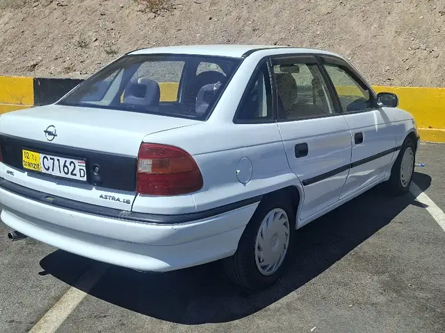 Opel Astra F