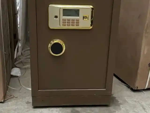Сейф, Душанбе