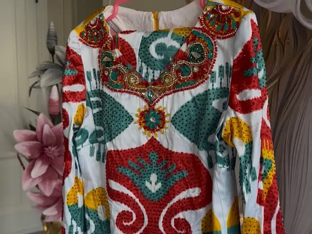 Куртаи Атлас, Хуҷанд