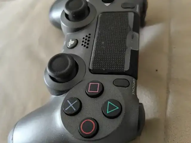 Геймпад Dualshock 4 для PlayStation 4, Душанбе