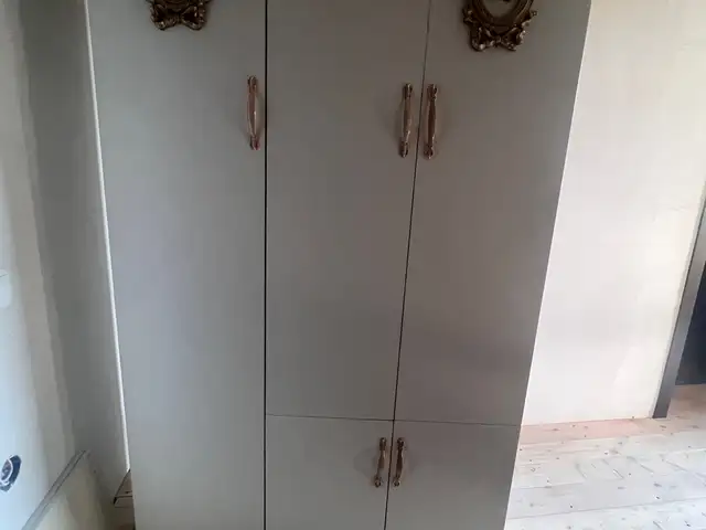 Детский шкаф, Бобоҷон Ғафуров