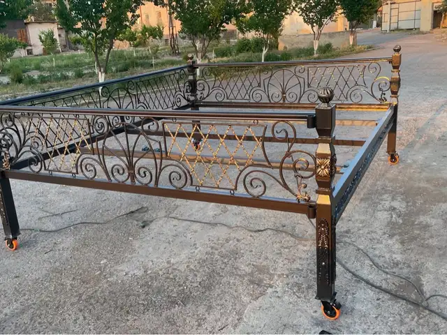 Кат бо фармоиш, Канибадам