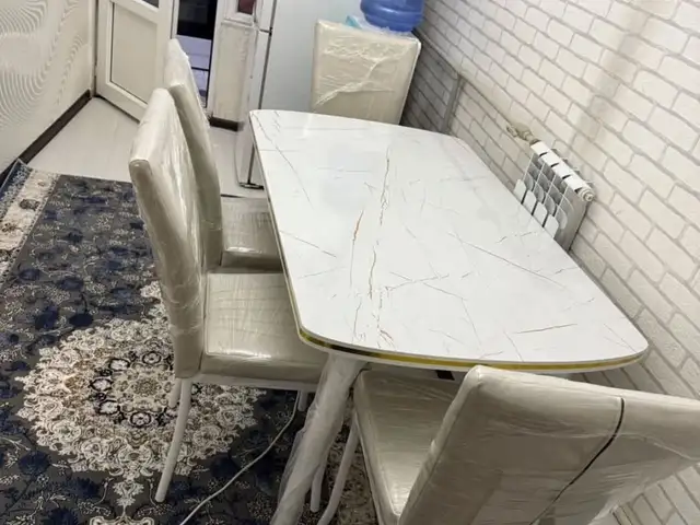 Комплект стол и стулья, Душанбе