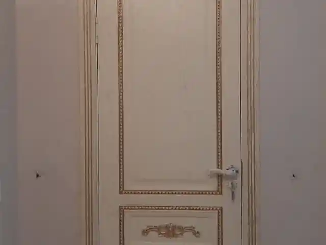Дверь, Душанбе