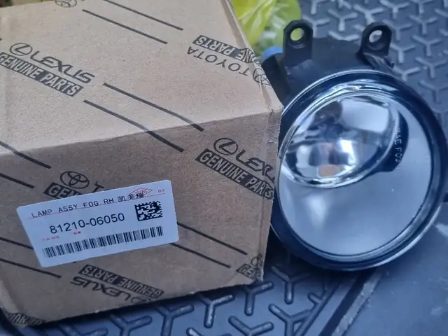 Галоген valeo от Toyota Camry 3, Душанбе