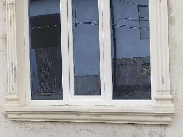 Пластиковые рамы белые, Худжанд