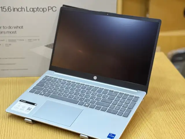 Ноутбук HP 15-fd1134nia Core 3 100U DDR4-8GB 512GB SSD, Душанбе - 2