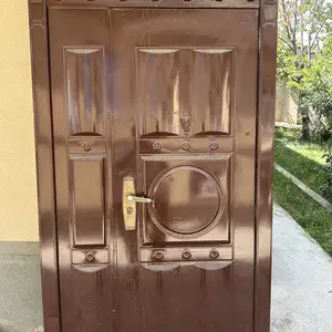 двери, Душанбе