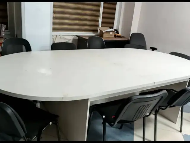 Стол овальный, Душанбе
