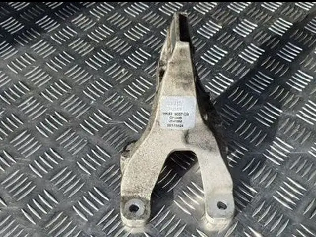 Кронштейн двс Land Rover Range Rover, Хуҷанд