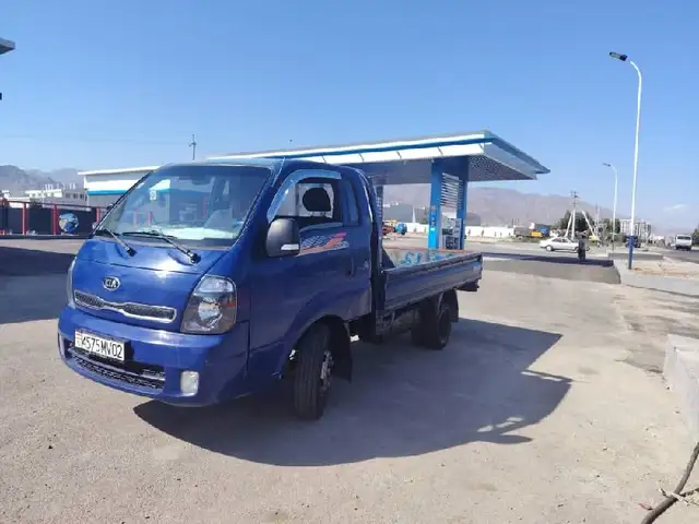 Бортовой Кia Bongo, 2017, Худжанд
