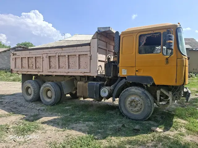 Самосвал Shacman, 2014, Пенджикент