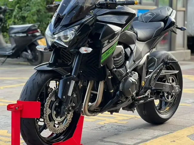 Мотоцикл Kawasaki, Душанбе