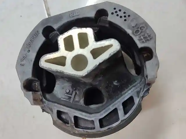 Подушка АКПП на BMW 5/7 G30/G11/G05, Душанбе