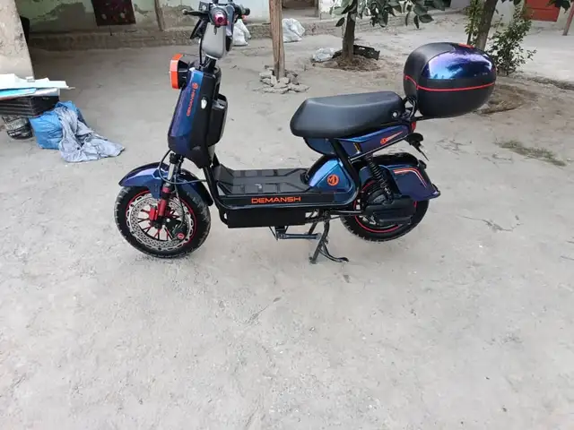 Скутер, Душанбе